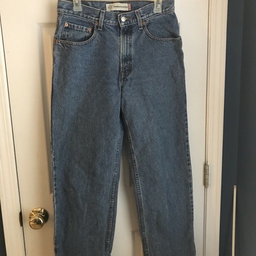 Women's Levi Jeans